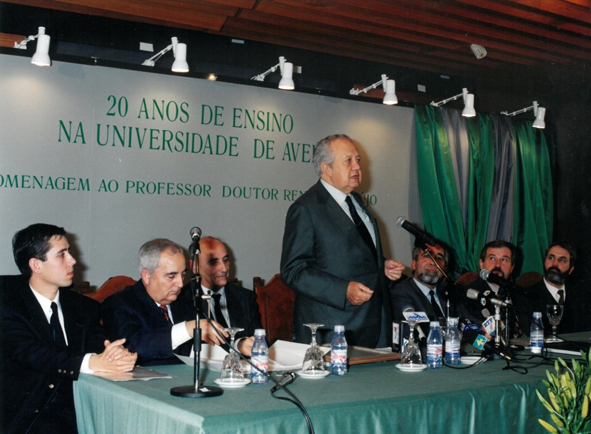 Fotografia 26 - Presença de Mário Soares na Homenagem ao Professor Renato Araújo, 1994