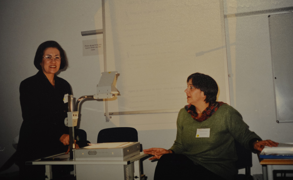 2001, janeiro, Universidade de Surrey, Guildford, UK